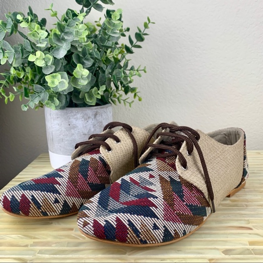 🖤 Mochari Hand Made Lace Up Shoes - Picture 2 of 8